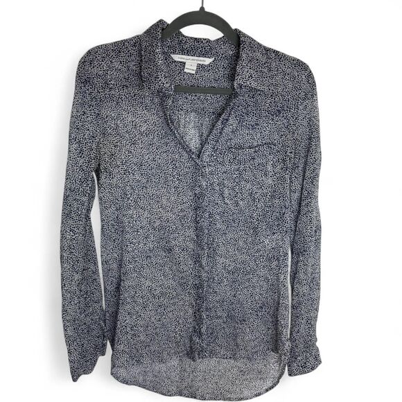 DVF Blue Button-down Silk Shirt with Polka Dots. Sz2. Quiet Luxury. Designer - Picture 1 of 8